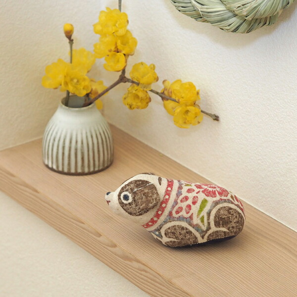 真工藝　木版手染めぬいぐるみ　干支シリーズ・仔　戌　いぬ