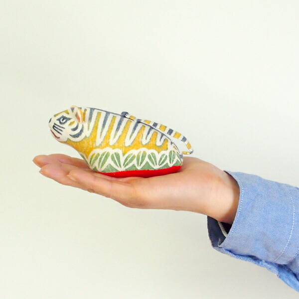 真工藝　木版手染めぬいぐるみ　干支シリーズ・親　寅　とら