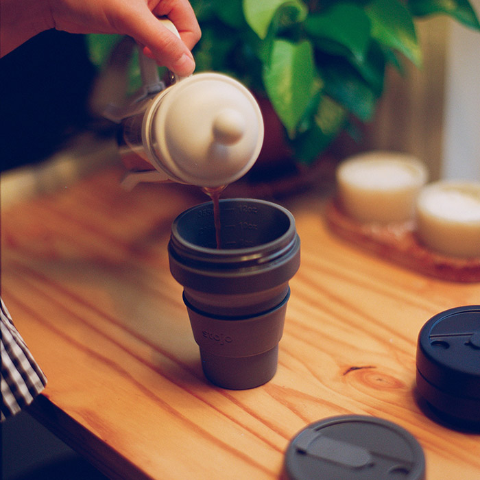 【送料無料】ストージョ　ポケットカップ　355ml　カーボン　/　stojo　