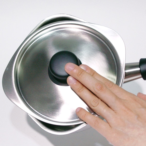 【IH対応】柳宗理　ステンレス・アルミ3層鋼片手鍋　18cm　つや消し　/　Sori　Yanagi