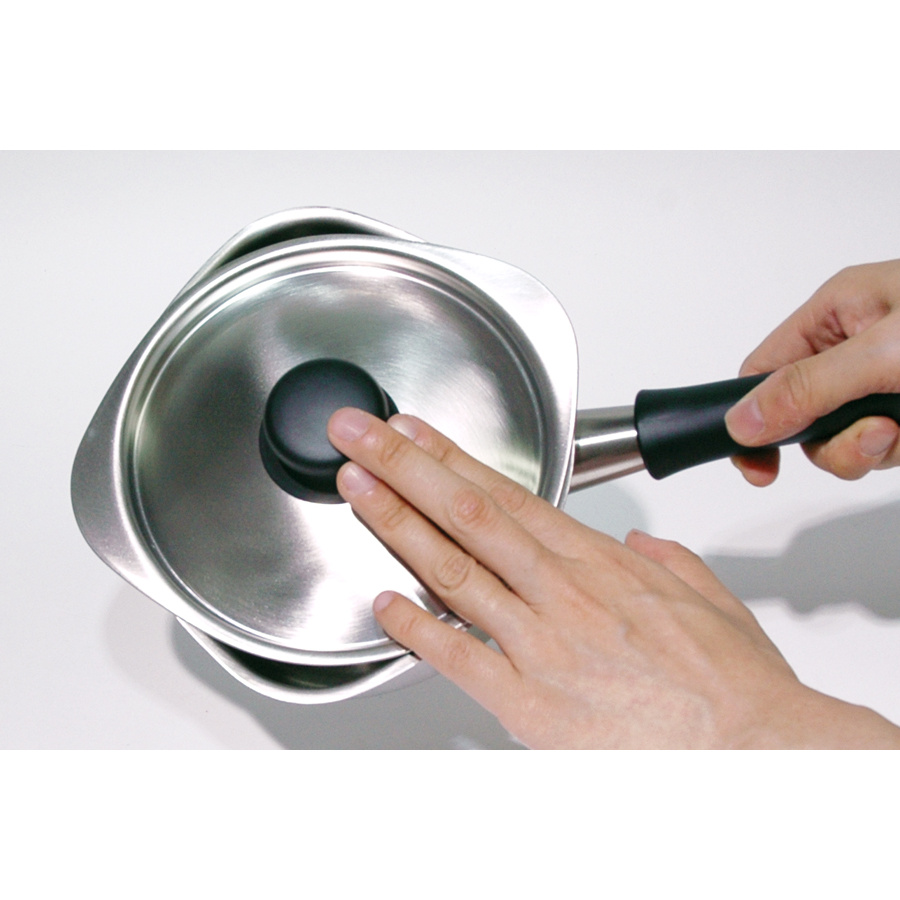 柳宗理　ステンレスミルクパン　ふた付き　つや消し　/　Sori　Yanagi