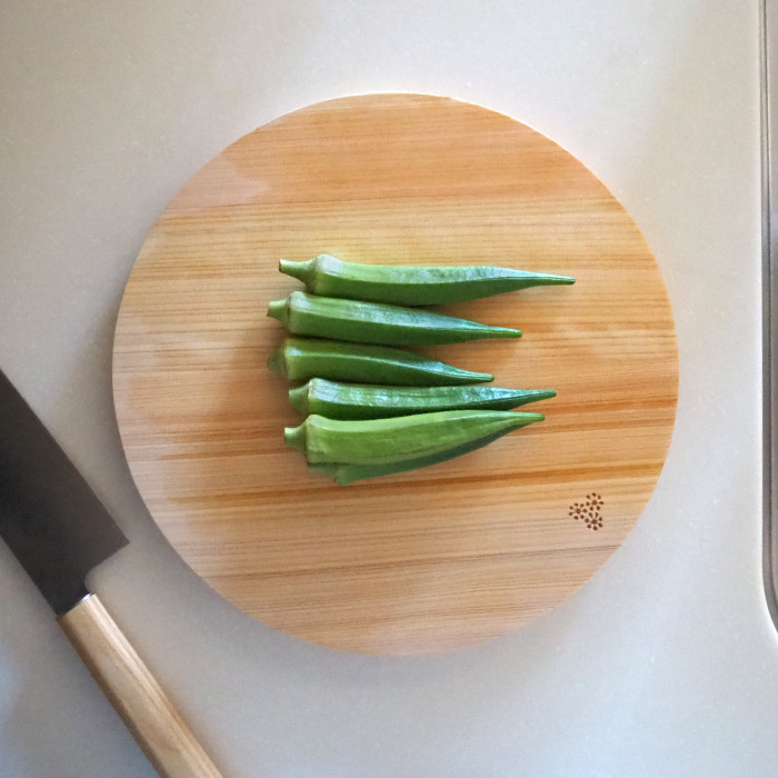 【プロキッチンオリジナル】四万十ひのき　まるいまな板　25cm（1.5cm厚）　/　PROKITCHEN