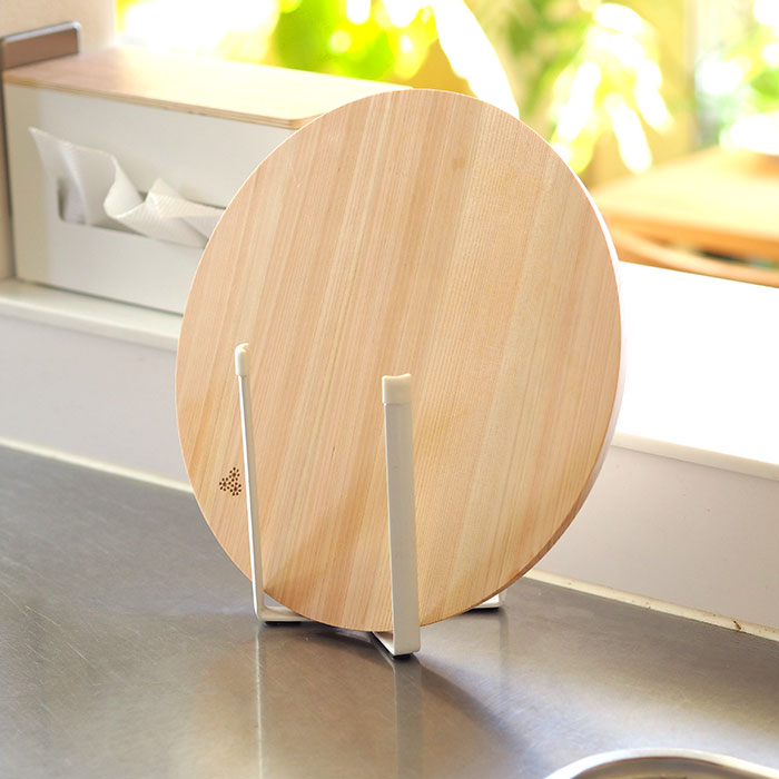 【プロキッチンオリジナル】四万十ひのき　まるいまな板　30cm（1.5cm厚）　/　PROKITCHEN
