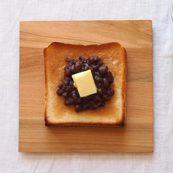 【取扱終了0104】【プロキッチンオリジナル】木のトーストプレート　桜　18×18cm　/　PROKITCHEN　※