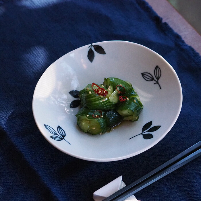 徳永遊心窯　黒呉須　舞葉　楕円浅鉢