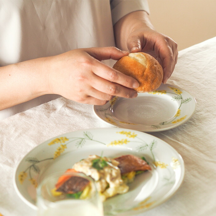 徳永遊心窯　色絵ミモザ　5寸皿