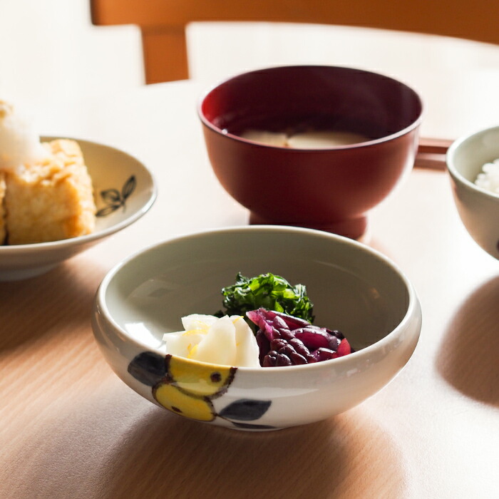 徳永遊心窯　色絵　みかん　4.5寸鉢