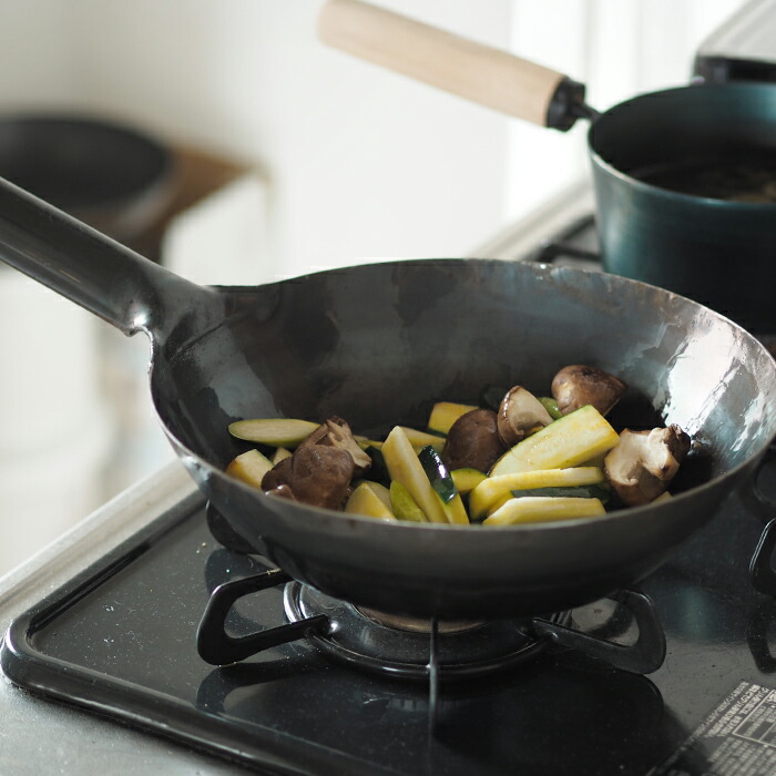 【公式】山田工業所　鉄打出片手中華鍋　（1.2mm）　27cm　空焚き済み・平底