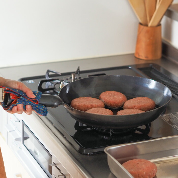 【公式】IH対応　山田工業所　鉄打出【丸柄フライパン】 （3.2mm） 30cm 空焚き済み