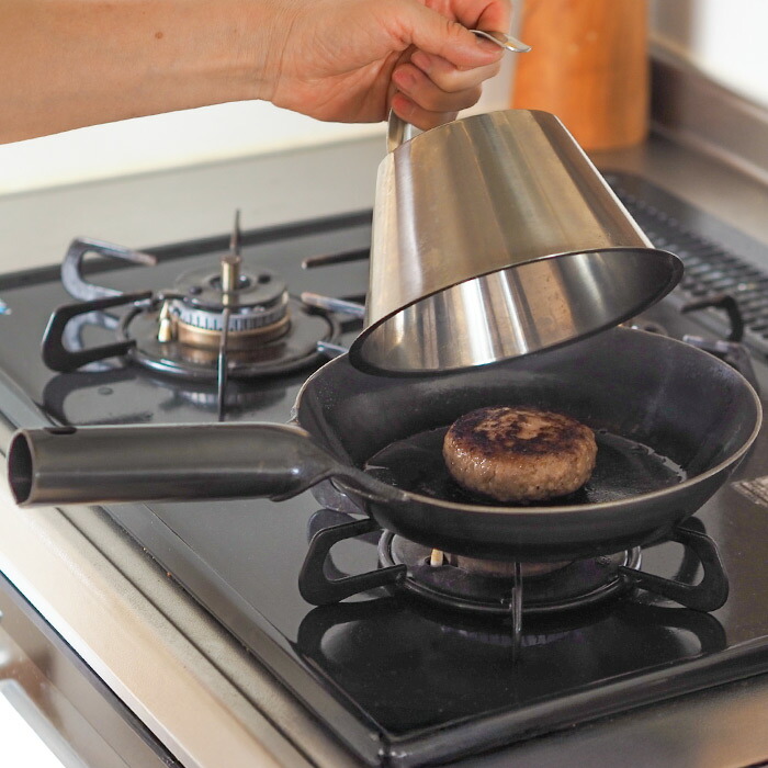 【公式】山田工業所　鉄打出【丸柄フライパン】 （3.2mm） 22cm 空焚き済み