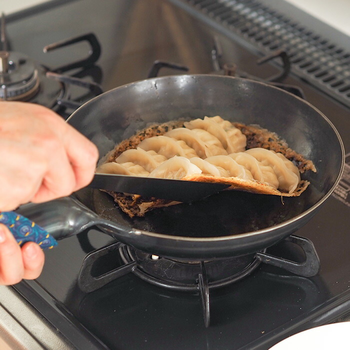 【公式】IH対応　山田工業所　鉄打出【丸柄フライパン】 （2.3mm） 24cm 空焚き済み