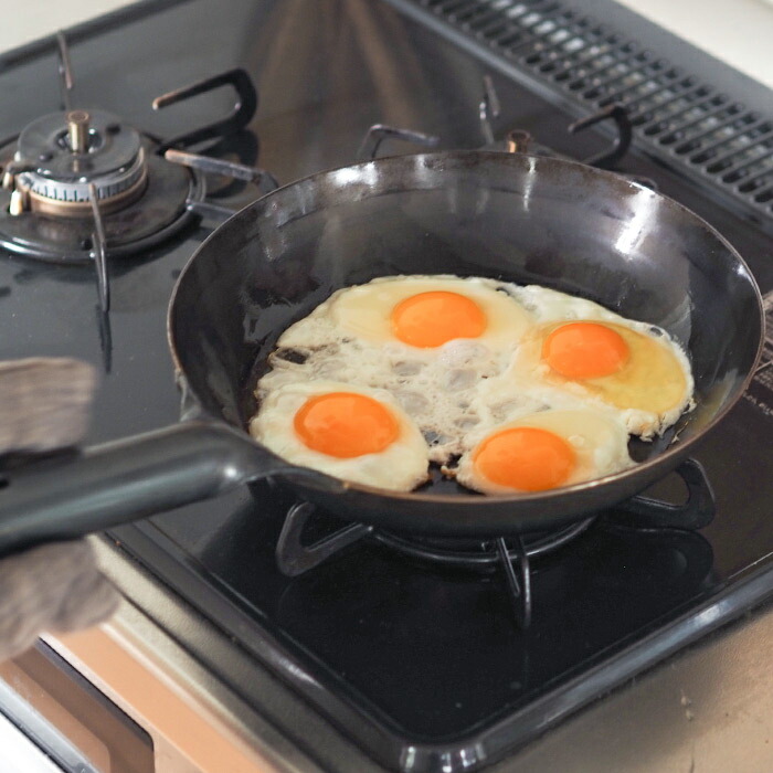 【公式】IH対応　山田工業所　鉄打出【丸柄フライパン】 （2.3mm） 26cm 空焚き済み【スタッフが選ぶ鉄フライパンおすすめ5選！】