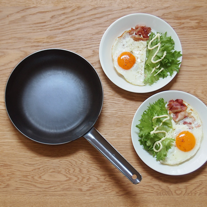 【公式】【プロキッチンオリジナル】山田工業所　鉄打出　ちょこっとフライパン　20cm（2.3mm）　空焚き済み　/　PROKITCHEN【スタッフが選ぶ鉄フライパンおすすめ5選！】