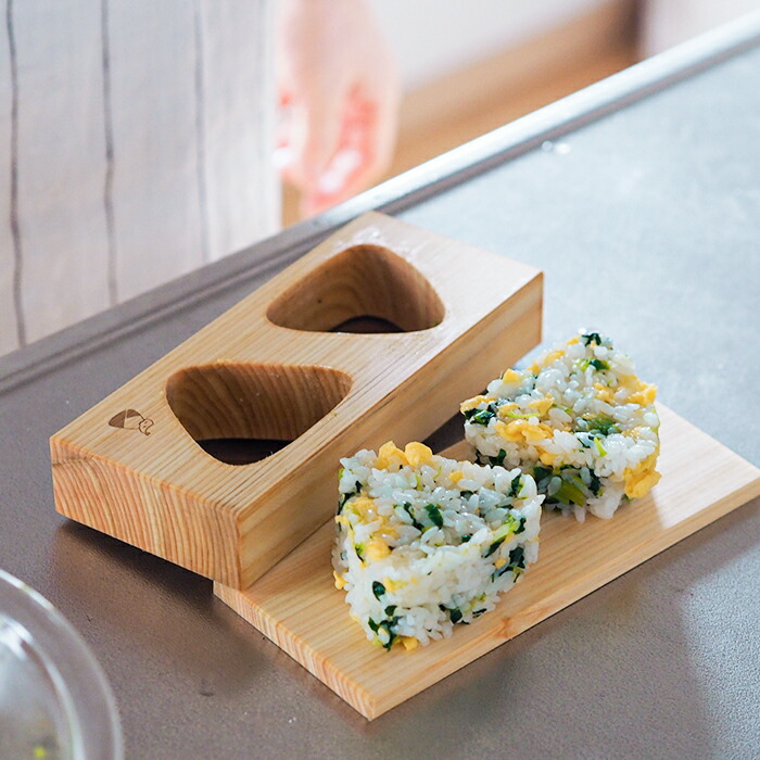 【プロキッチンオリジナル】山一　おにぎり型　ひのき　2穴　小　/　PROKITCHEN