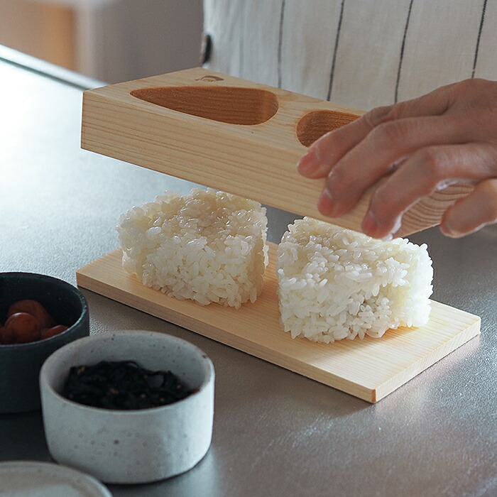 【プロキッチンオリジナル】山一　おにぎり型　ひのき　2穴　大　/　PROKITCHEN