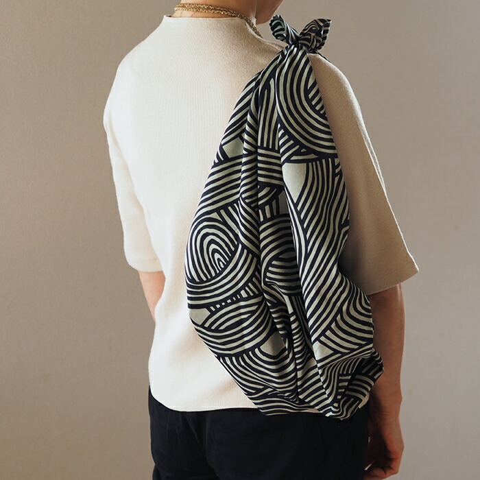 むす美　風呂敷　アクアドロップリサイクル　伊砂文様　結　100cm　ライトカーキ